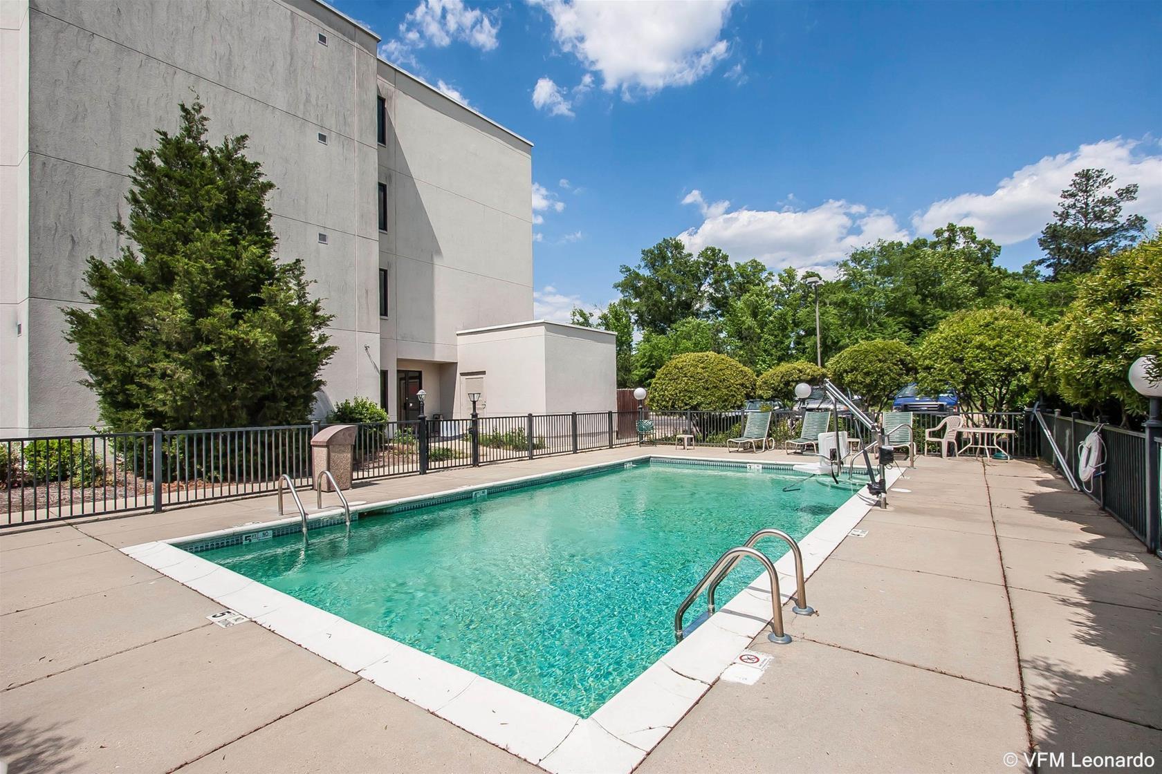 Travelodge By Wyndham Flowood Exterior photo